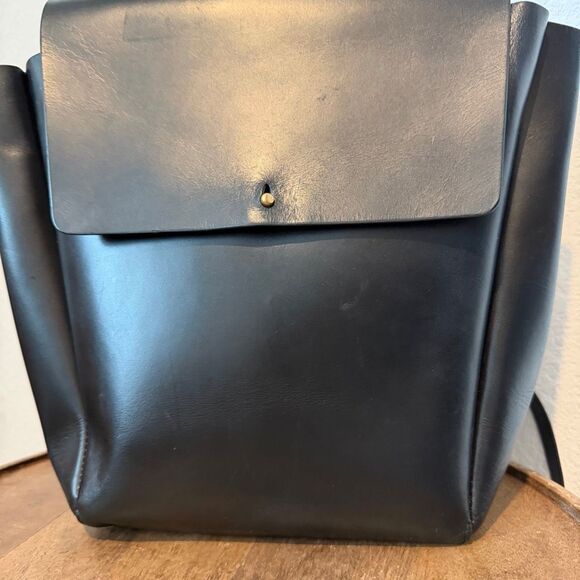 Aritzia Alxiliary Black Smooth Leather De Bray Backpack Book Bag Purse Women's - Picture 2 of 13